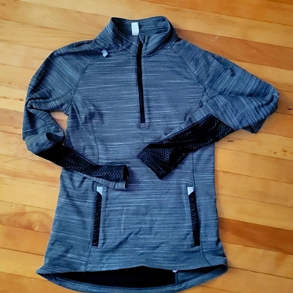 LOLË cold weather running top - Picture 1 of 5